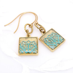 Antique-Gold-Square-Earrings-with-Turquoise-Filigree-1