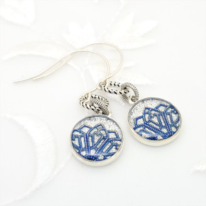 Antique-Silver-Round-Earrings-with-Dark-Blue-Filigree-2