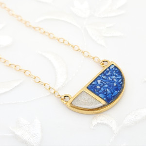 14kt-Gold-Filled-Dark-Blue-Crushed-Stone-Pendant-Necklace-1